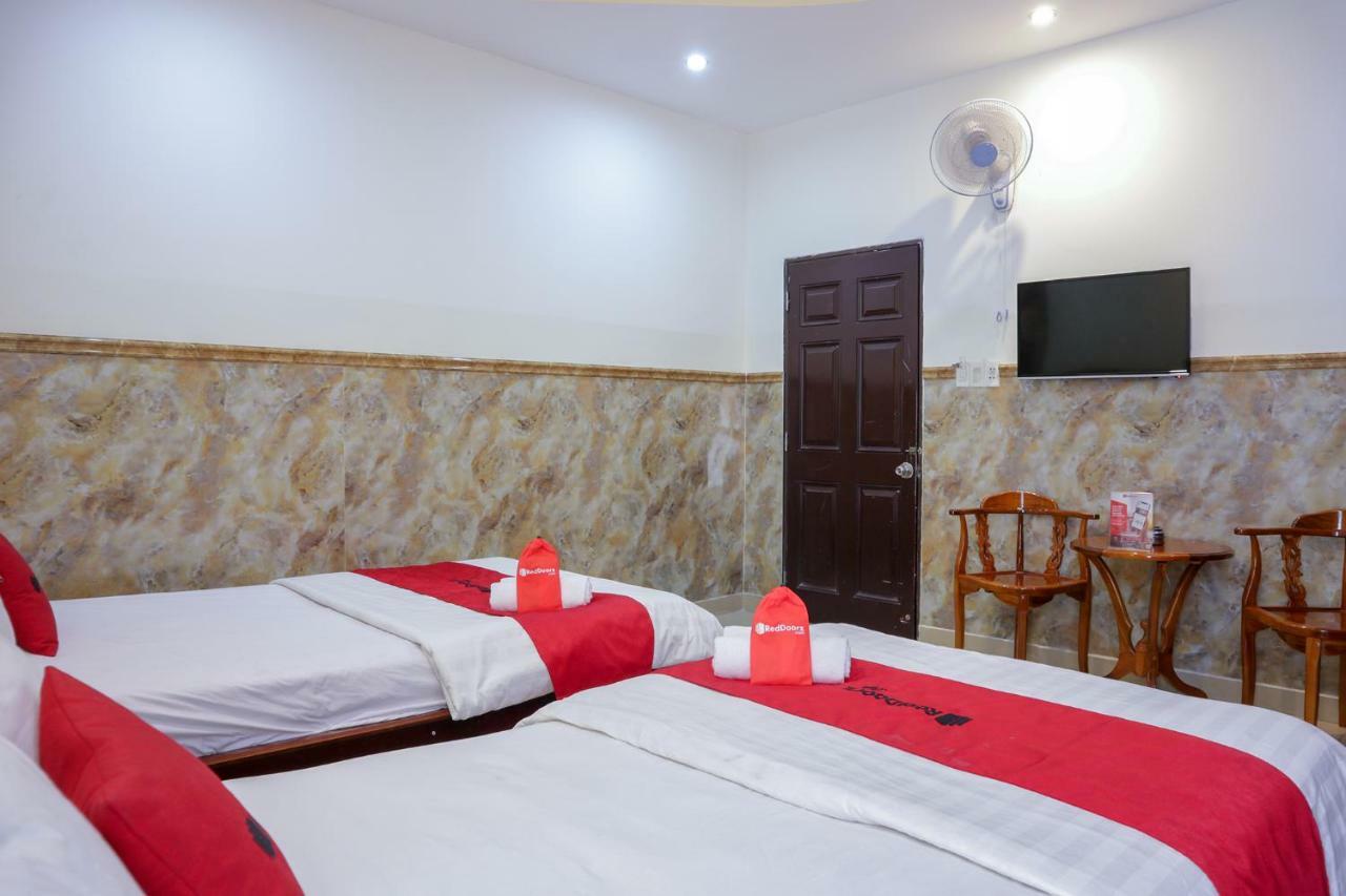 Reddoorz Plus Near Mien Tay Bus Station 2 Cidade de Ho Chi Minh Exterior foto